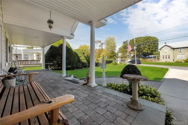 142 Cedar ST, Amityville, NY 11701