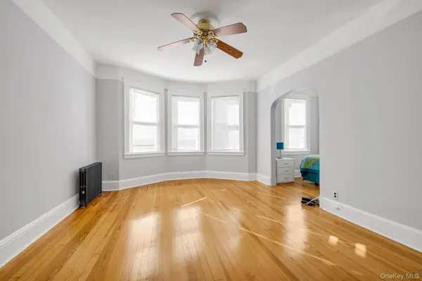 2422 St Raymonds AVE, Bronx, NY 10461