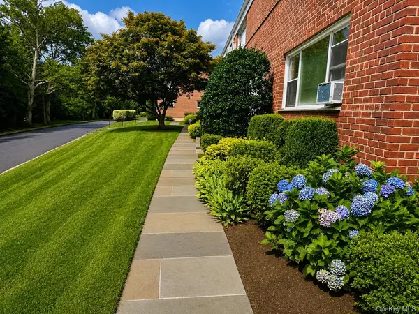 28 Oregon AVE #A, Bronxville, NY 10708