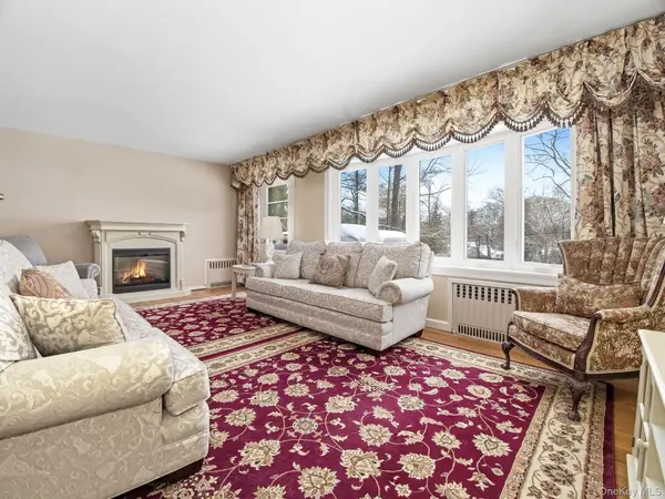 5 N Shenorock DR, Yorktown Heights, NY 10598