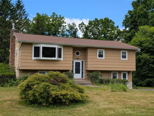 11 Kevin CT, Montgomery, NY 12549