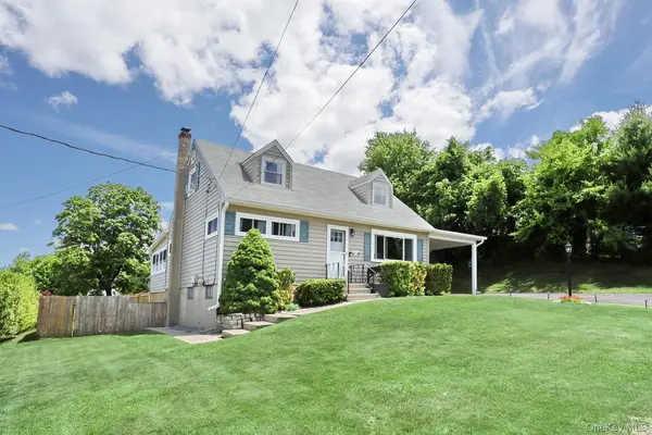 1 Havervale LN, Garnerville, NY 10923