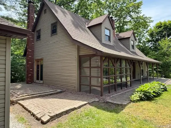 53 5 Mile Woods RD, Catskill, NY 12414