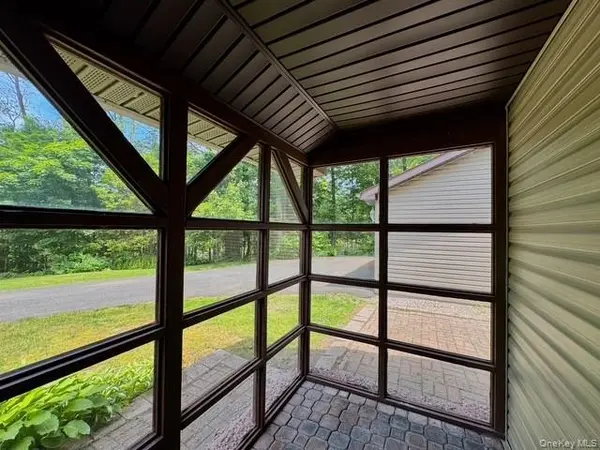 53 5 Mile Woods RD, Catskill, NY 12414