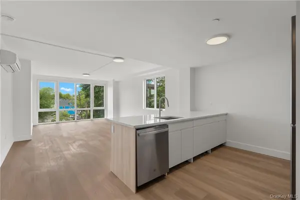 1 Lyon PL #509, White Plains, NY 10601