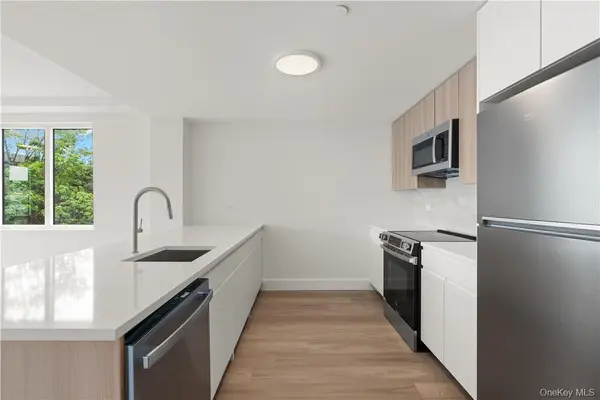 1 Lyon PL #509, White Plains, NY 10601