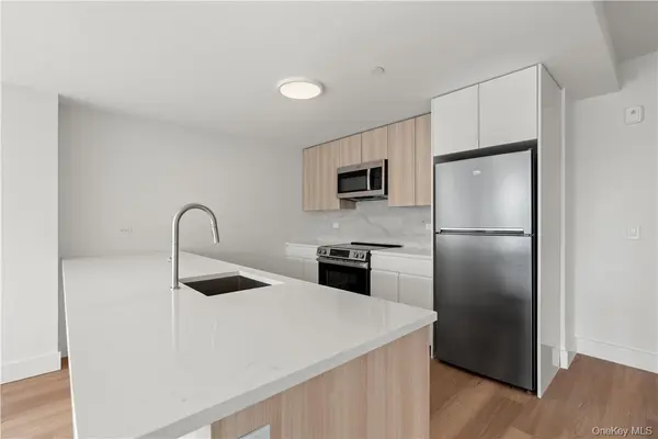 1 Lyon PL #509, White Plains, NY 10601