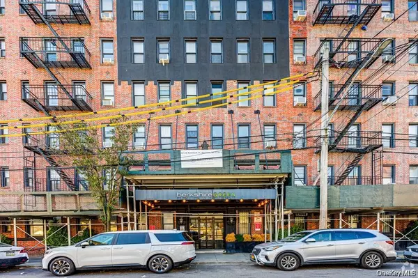 42-22 Ketcham ST #3E, Elmhurst, NY 11373