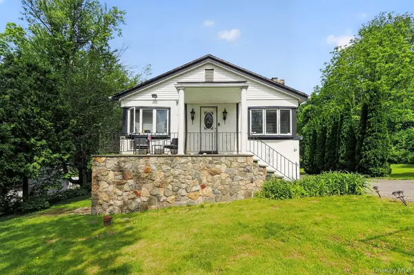 21 Sussex RD, Carmel, NY 10512