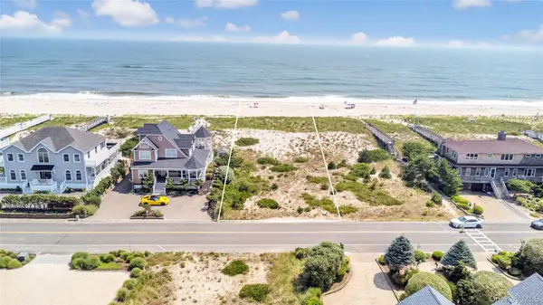 699 Dune RD, Westhampton Dunes, NY 11978