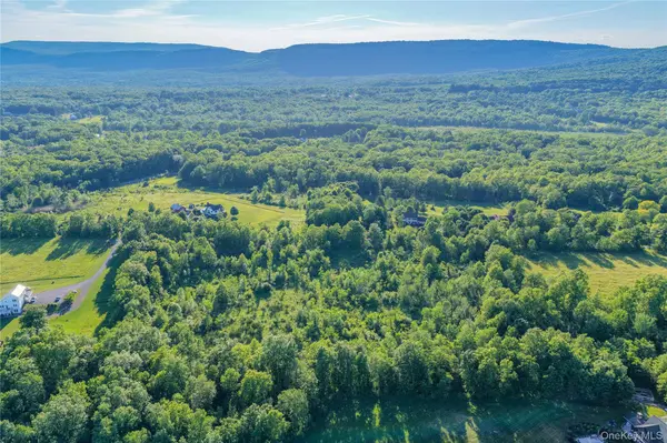 561 Albany Post RD, New Paltz, NY 12561