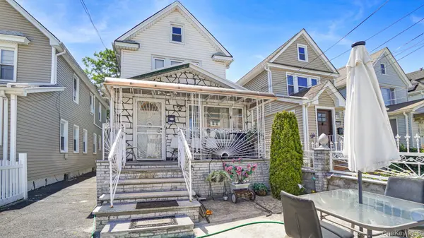 11736 196th ST, Saint Albans, NY 11412