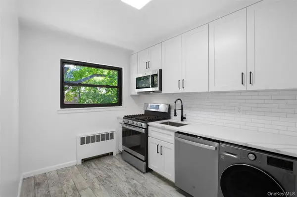 220-74 75th AVE #1st Flr, Bayside, NY 11364
