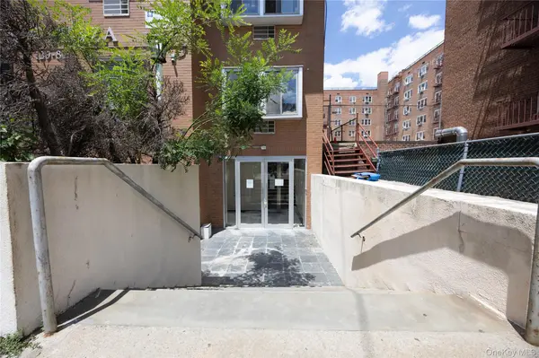 13987 35th AVE #3C, Flushing, NY 11354