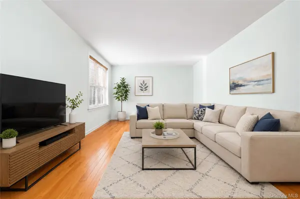 27-10 Parsons BLVD #4B, Flushing, NY 11354