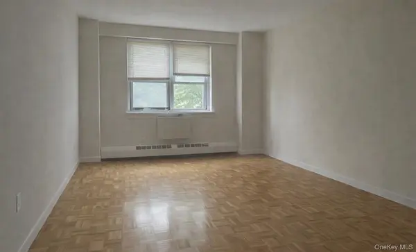 89-00 170 ST #3J, Jamaica, NY 11432
