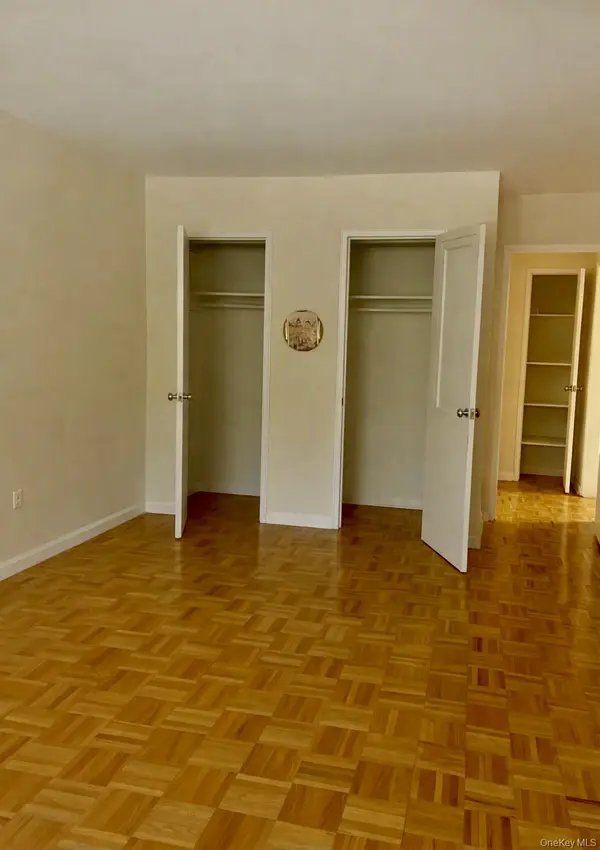 89-00 170 ST #3J, Jamaica, NY 11432