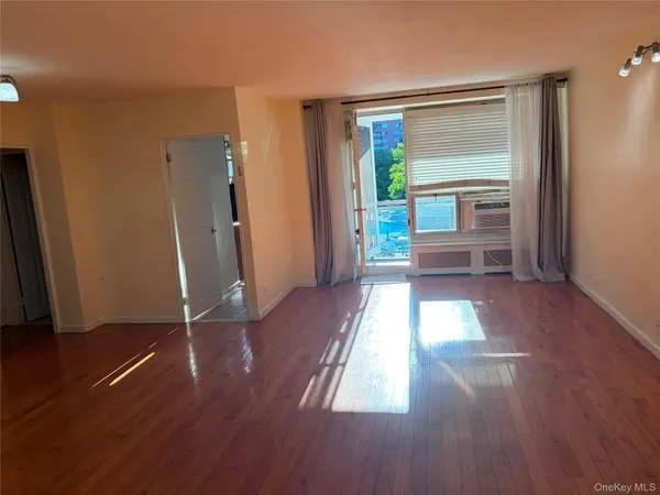 98-20 62nd DR #3D, Rego Park, NY 11374