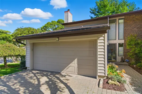 37 Maple CT, Jericho, NY 11753