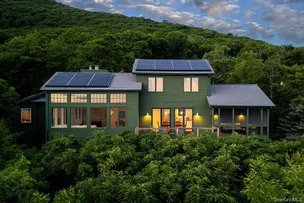 235 California Quarry RD, Woodstock, NY 12498