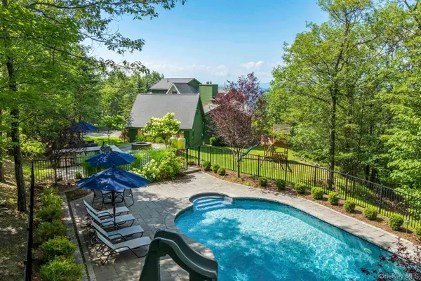 235 California Quarry RD, Woodstock, NY 12498