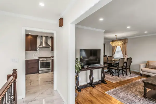 157-57 25th AVE, Whitestone, NY 11357