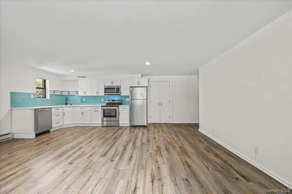 55 Fieldstone DR #55, Hartsdale, NY 10530