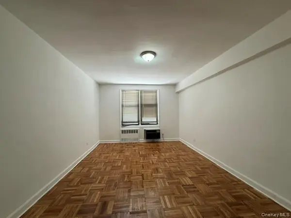 102-30 Queens Blvd #1S, Forest Hills, NY 11375