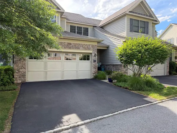 3 Langeloth DR, Cortlandt Manor, NY 10567