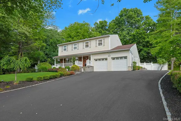 32 Sandstone TRL, New City, NY 10956