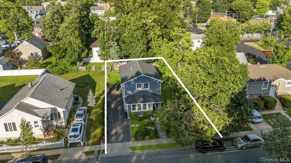 244 Sheridan ST, Westbury, NY 11590