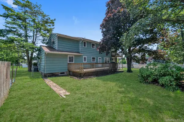 16 22nd ST, Jericho, NY 11753