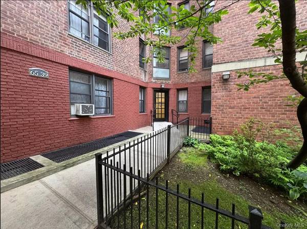 65-39 108th ST #E6, Forest Hills, NY 11375