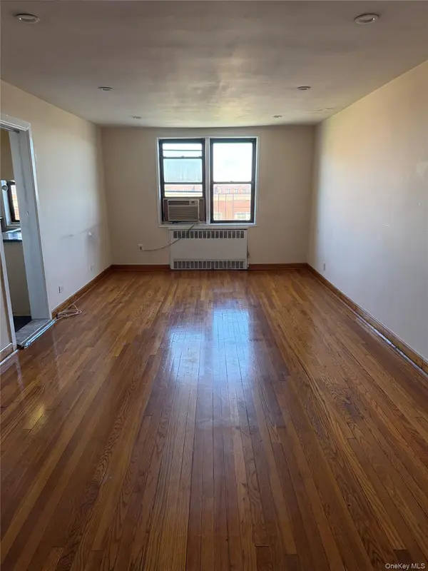 102-18 64th AVE #6W, Forest Hills, NY 11375