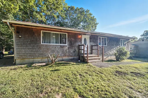 30 Fords LN, Southampton, NY 11968