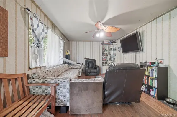 30 Fords LN, Southampton, NY 11968