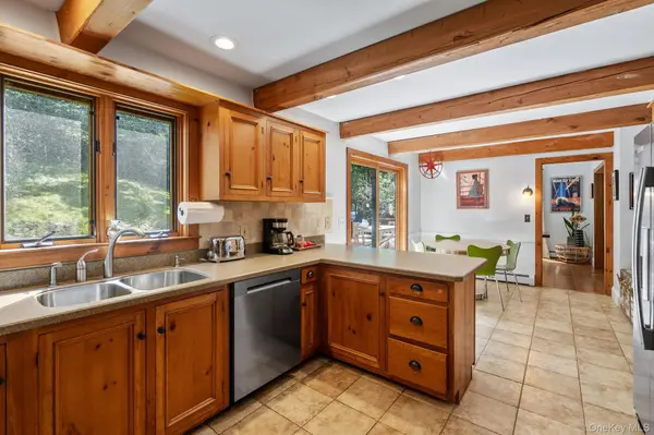 165 Benedict RD, Montgomery, NY 12549