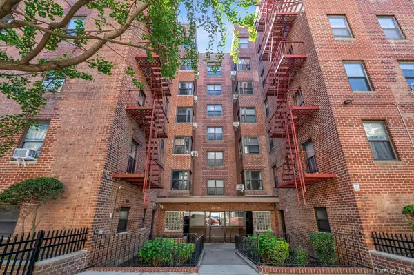 32-20 89th ST #108, East Elmhurst, NY 11369