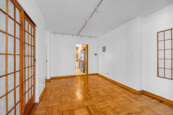 32-20 89th ST #108, East Elmhurst, NY 11369