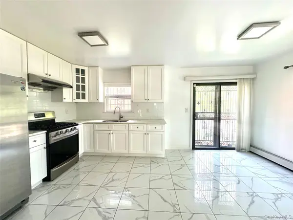 120-25 Ketch CT #35, Flushing, NY 11356