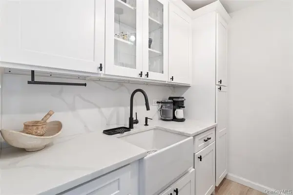 102-30 66 RD #25E, Forest Hills, NY 11375