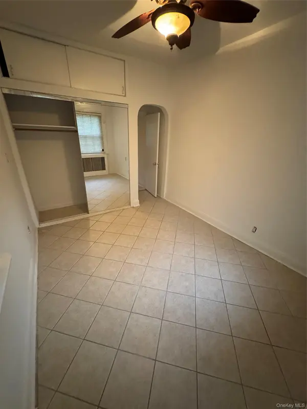 16008 12th RD, Beechhurst, NY 11357