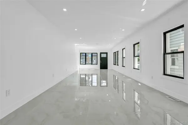 1050 E 31st ST, Brooklyn, NY 11210