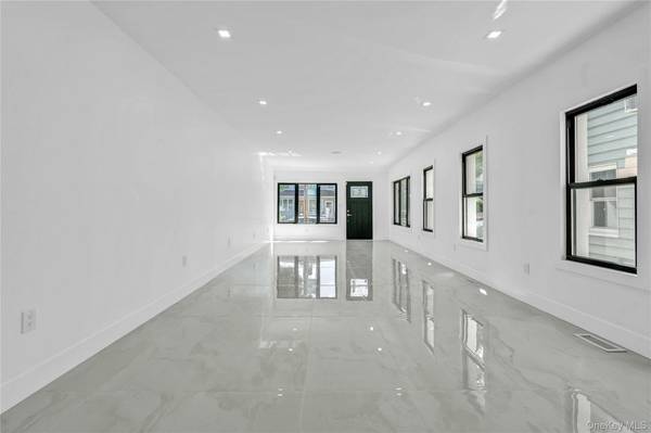 1050 E 31st ST, Brooklyn, NY 11210