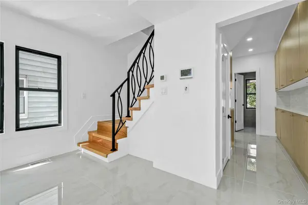1050 E 31st ST, Brooklyn, NY 11210