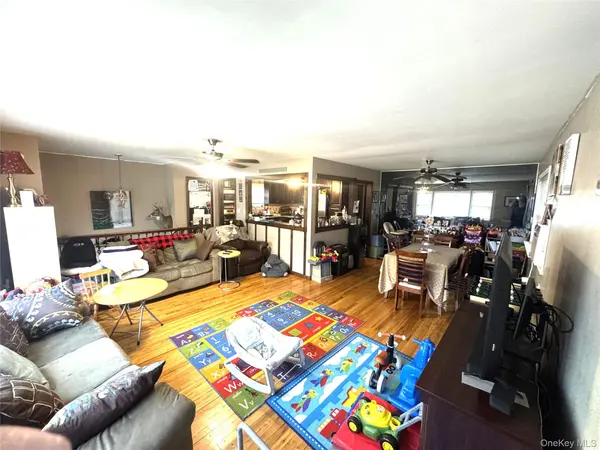 981 McKinley ST, Baldwin, NY 11510