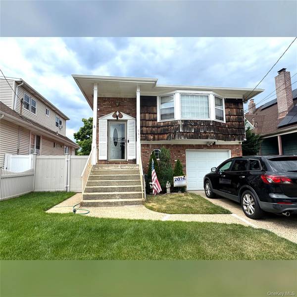 981 McKinley ST, Baldwin, NY 11510