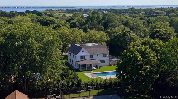 152 South RD, Westhampton, NY 11977