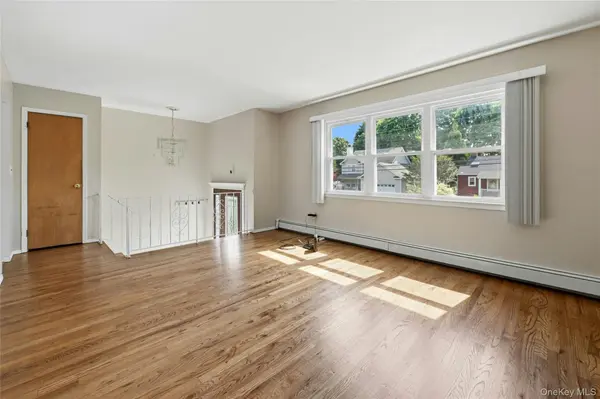 69 Valentine AVE, Huntington, NY 11743