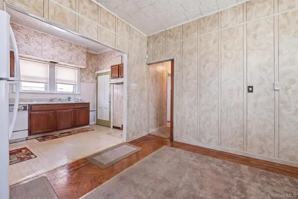 13311 231st ST, Laurelton, NY 11413